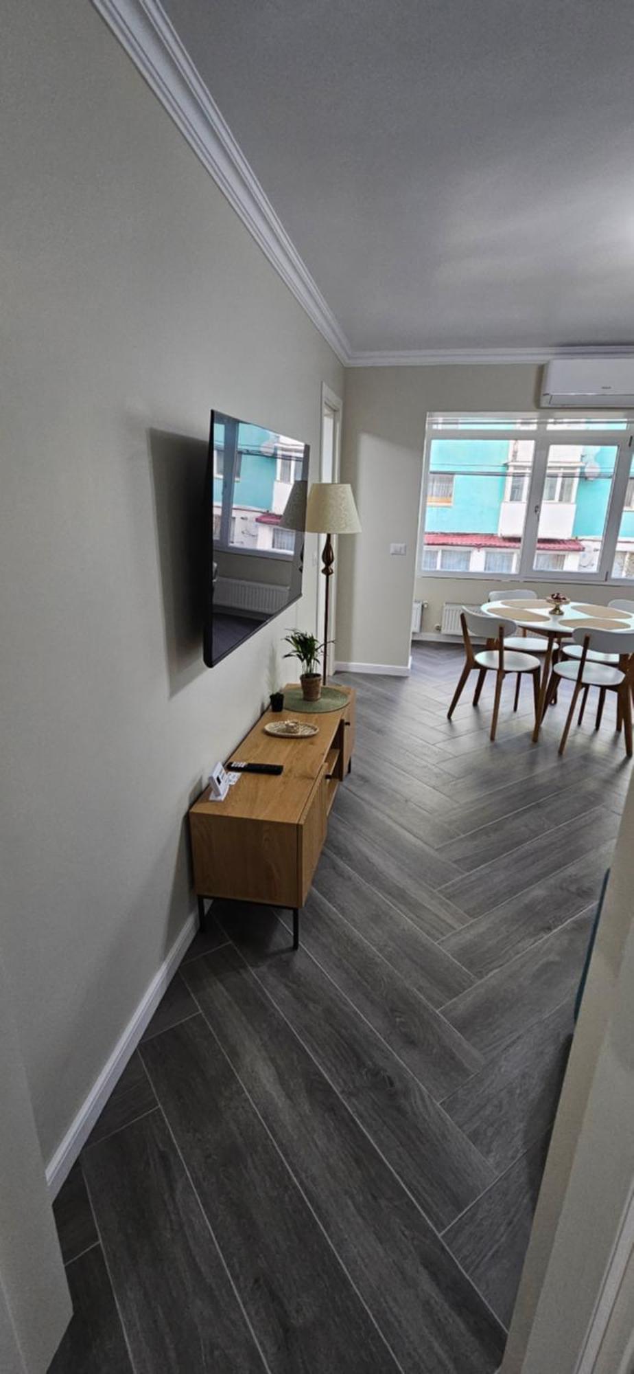 White Rezidence II Appartement Curtea de Argeş Buitenkant foto